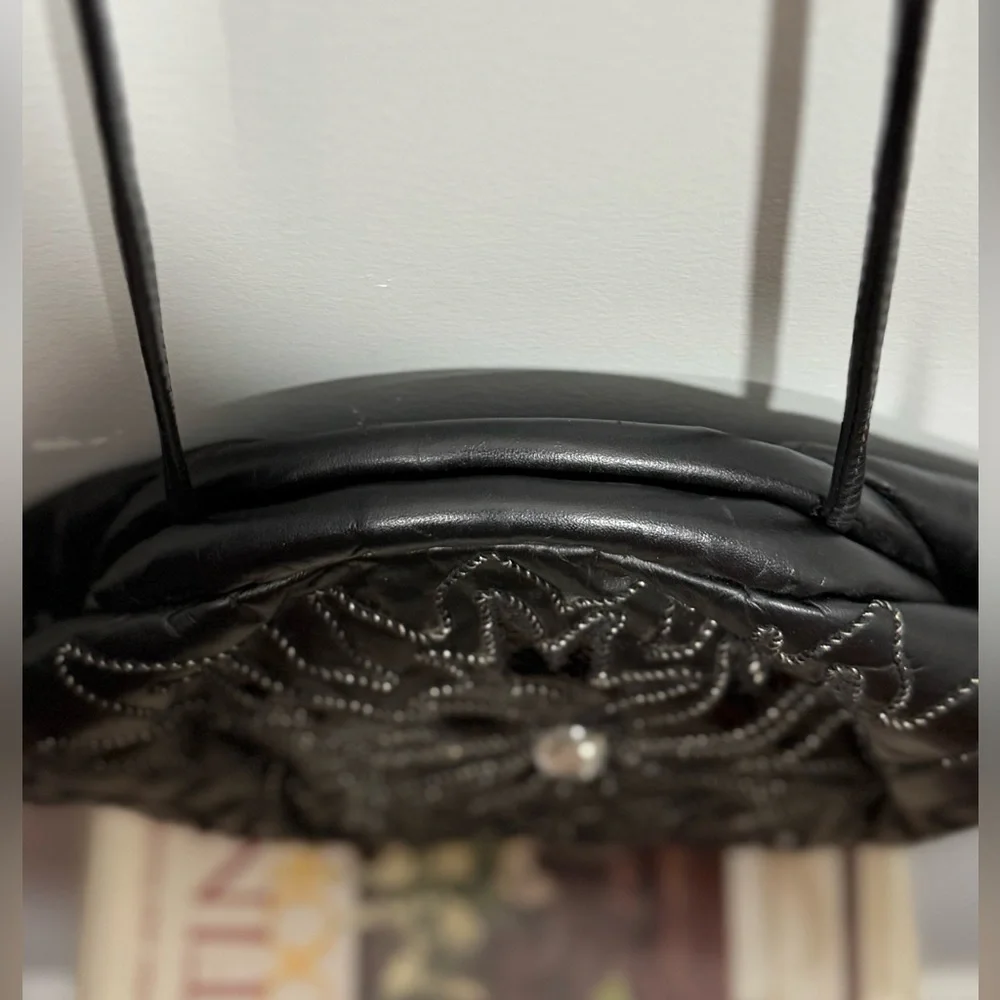 Elegant Vintage Black Quilted Women's Leather Bag